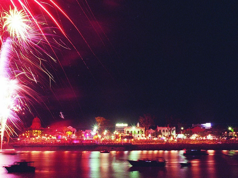 Fireworks fitzroy fire in the sky