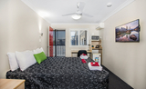 Deluxe Queen Room for an affordable, comfortable stay in Rockhampton